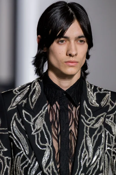 Look 52